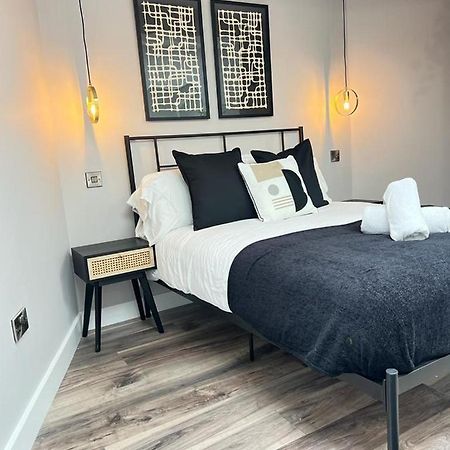 Central Belfast Modern Apartment Great Location Free Parking Exterior foto
