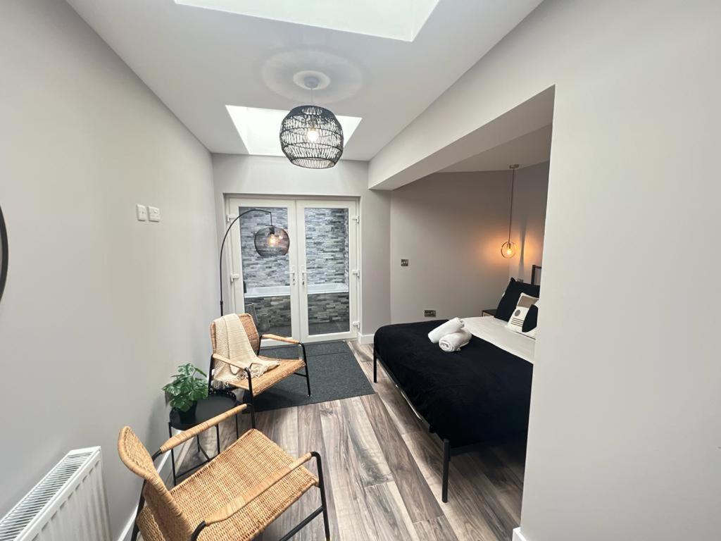Central Belfast Modern Apartment Great Location Free Parking Exterior foto